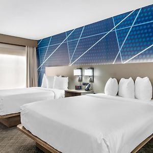Standard Quadruple Room Two Queen Beds Non Smoking